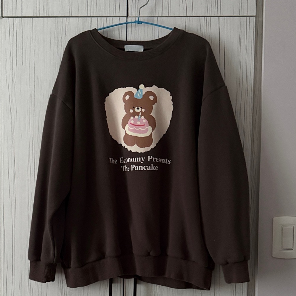 Cute Bear Women’s Graphic Crewneck Sweater in Dark Brown